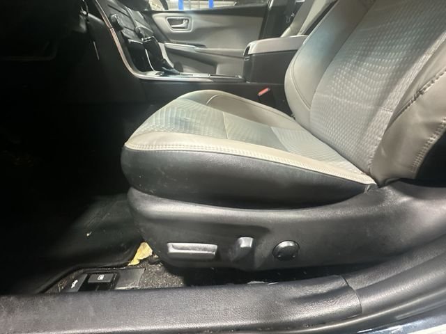 Used 2015 Gray Toyota SE image 18