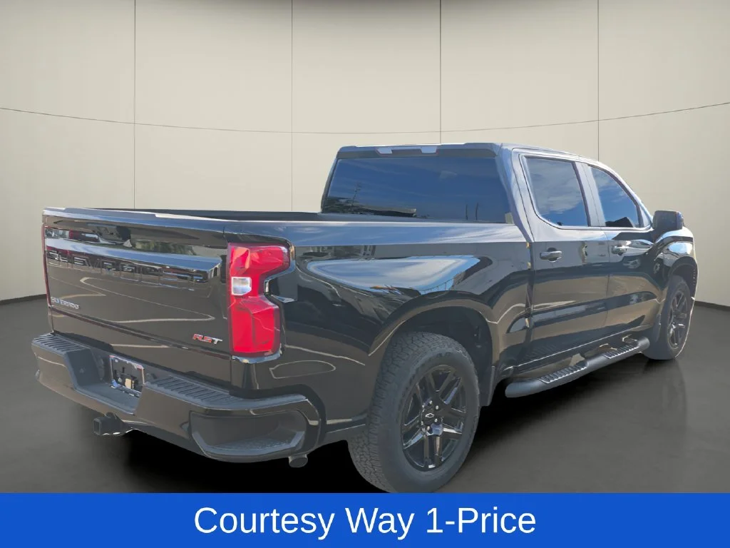 Used 2026 Black Chevrolet RST image 9