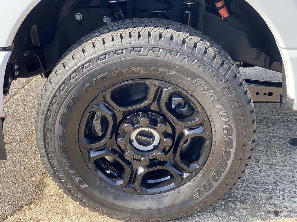 New 2026 Oxford White Ford F-350® XL image 7