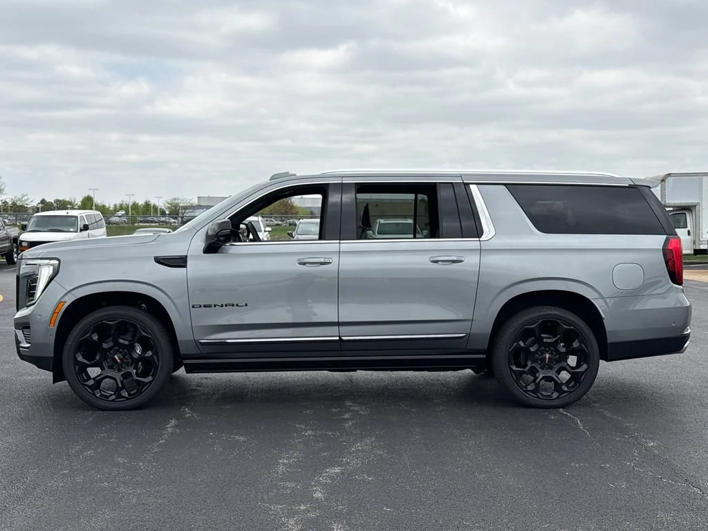 2026 GMC Yukon XL Denali Ultimate - Photo 6