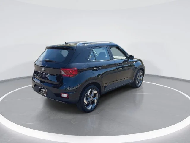 Used 2026 Black Hyundai SEL image 8