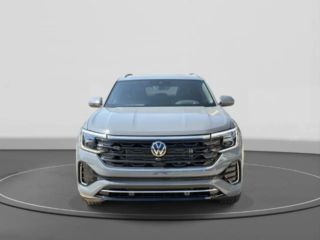 2026 Volkswagen Atlas Cross Sport photo 2