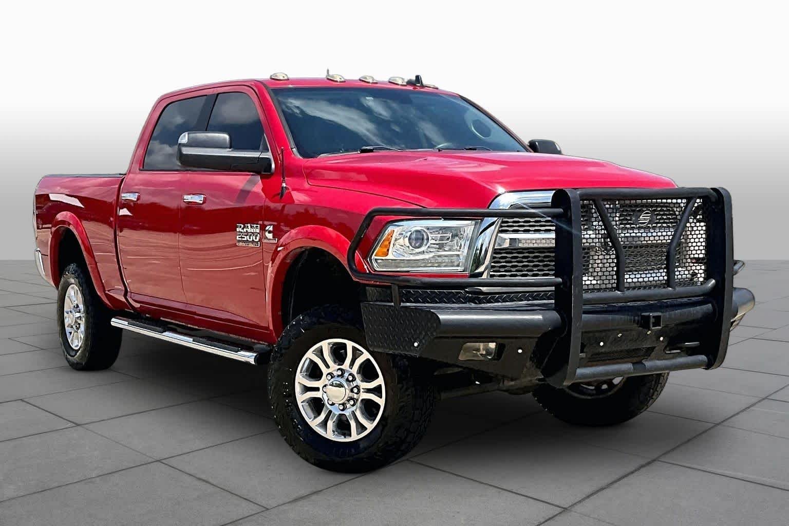 Used 2018 Flame Red Clearcoat Ram Laramie image 3