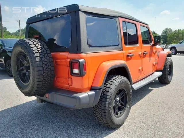Used 2018 Punkn Metallic Clearcoat Jeep Sahara image 8