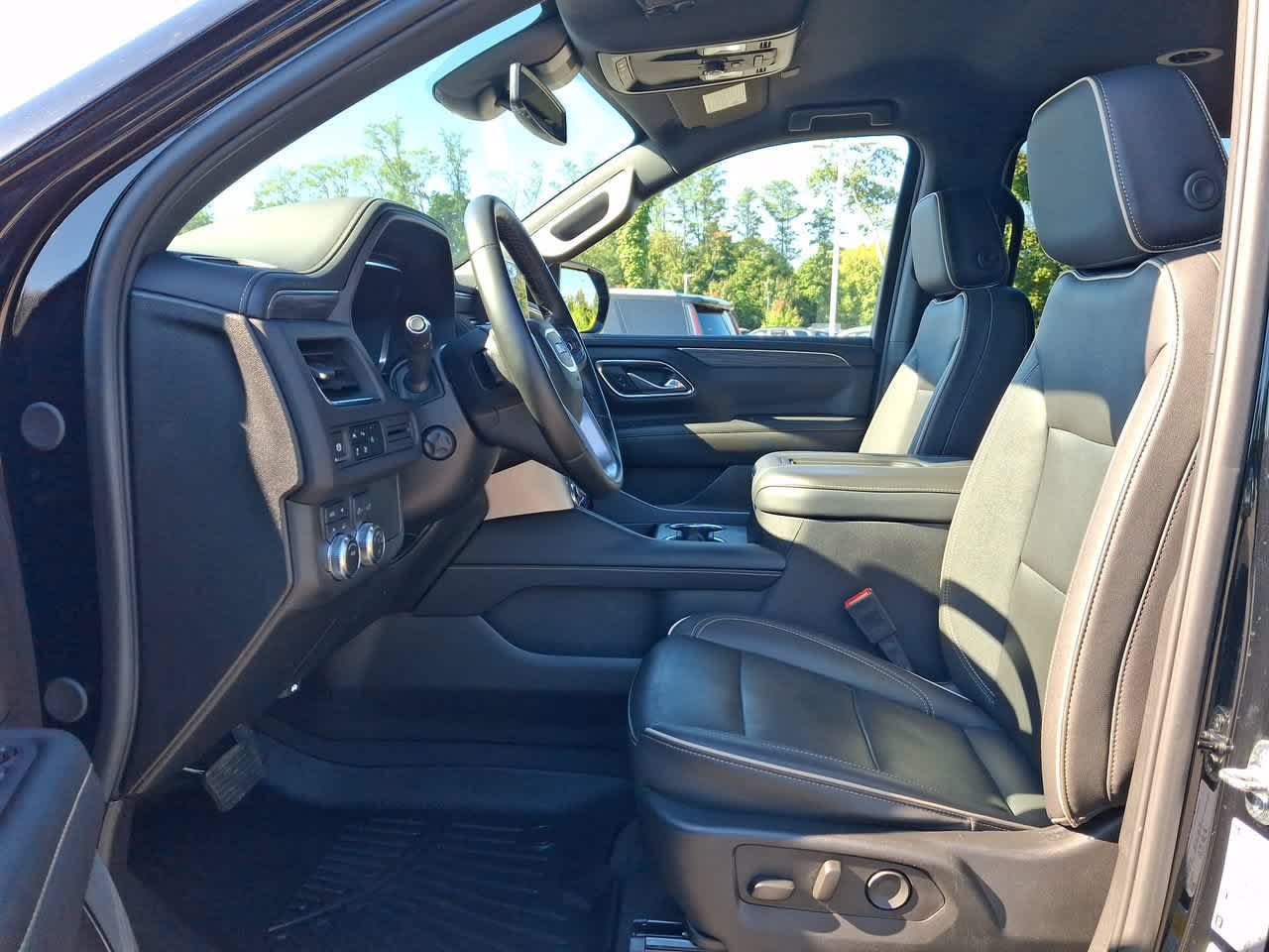 Used 2024 Onyx Black GMC SLT image 17