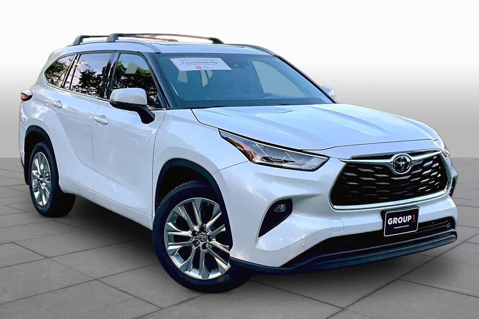 Used 2023 Wind Chill Pearl Toyota Limited image 3