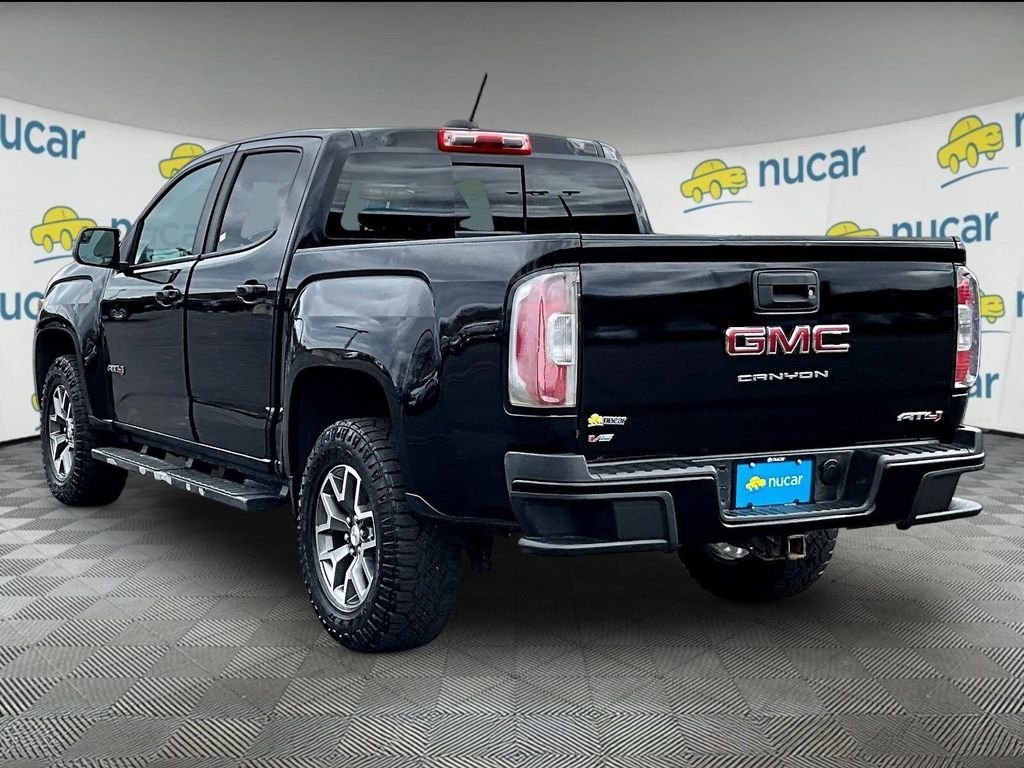 Used 2022 Black GMC AT4 w/Cloth image 4