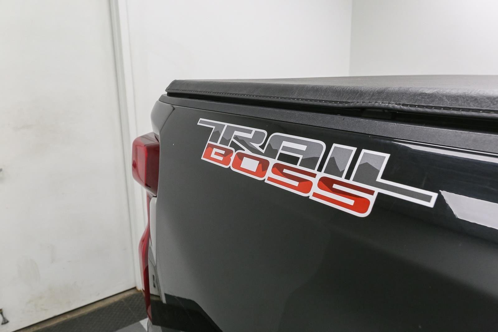 Used 2021 Black Chevrolet LT Trail Boss image 8