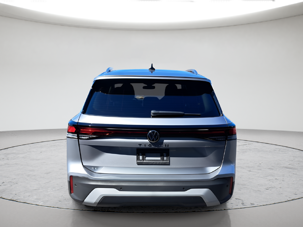 New 2025 Silver Volkswagen 2.0T SE image 5