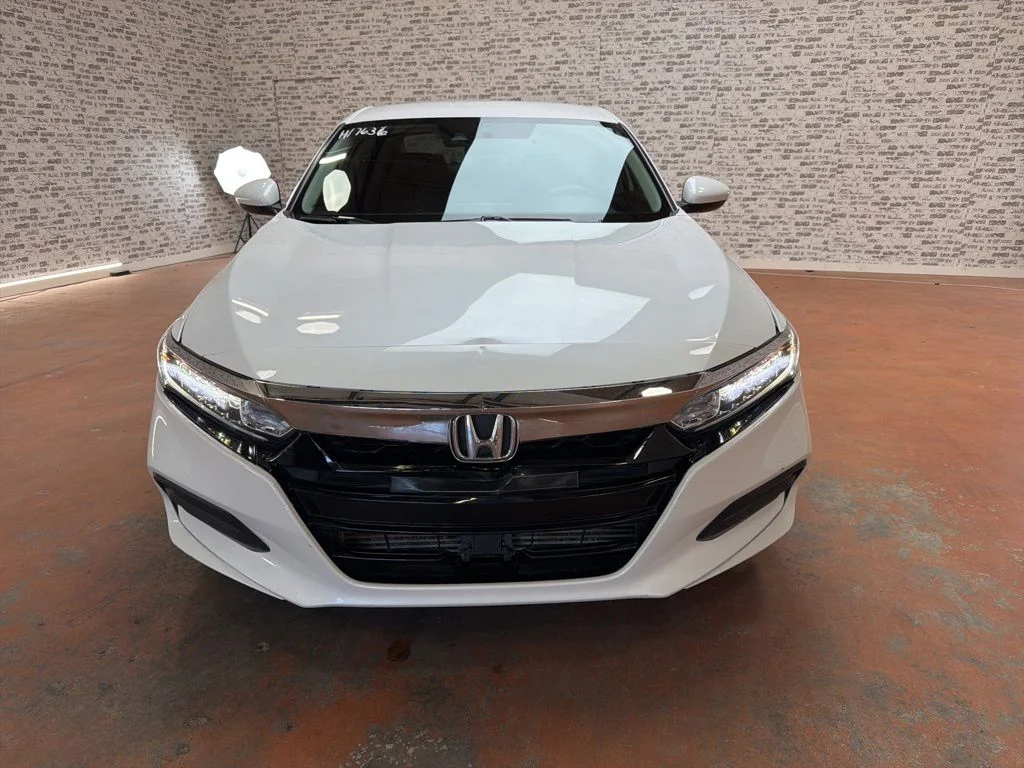 Used 2020 Platinum White Pearl Honda LX image 2