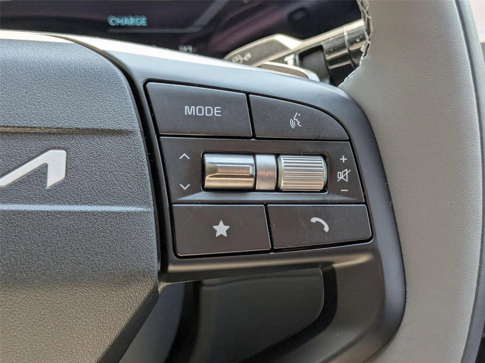 2025 Kia EV6 Wind - Photo 19