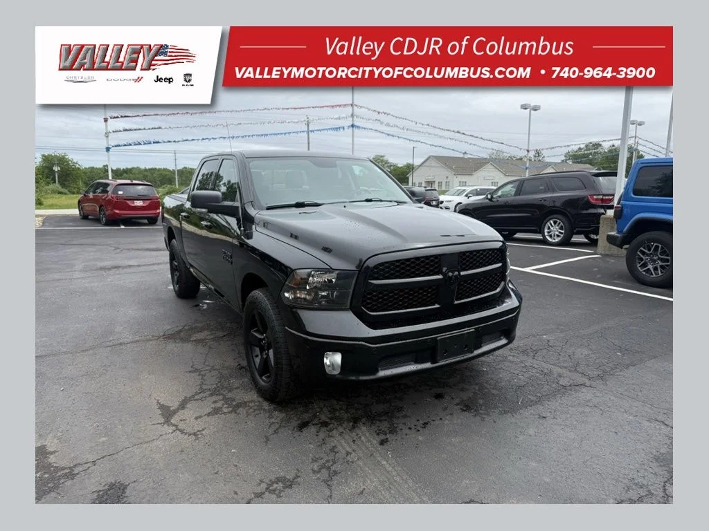 2018 RAM 1500 Big Horn 4x4 Crew Cab 5'7's photo
