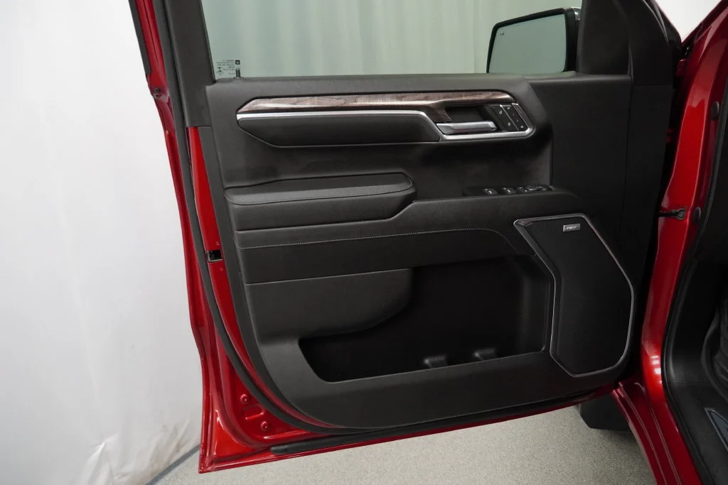 Used 2023 Radiant Red Tintcoat Chevrolet LTZ image 17