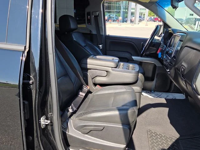 Used 2018 Black Chevrolet LT image 15