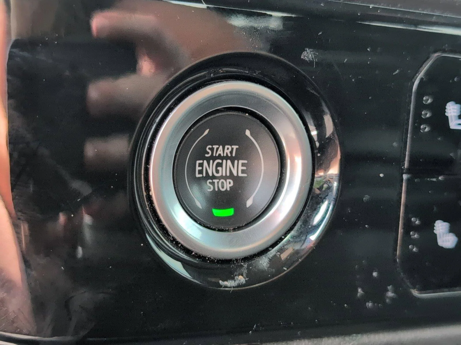 Used 2022 Summit White Chevrolet LT image 36