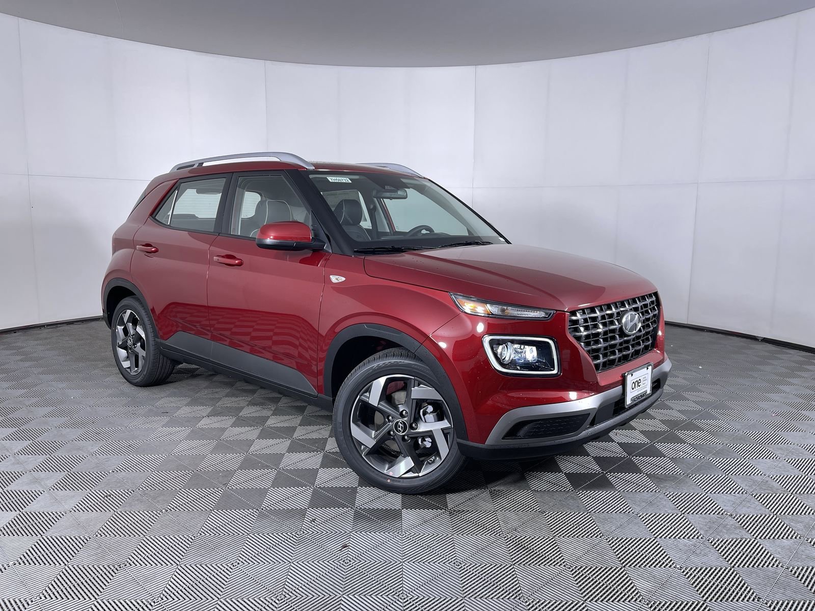Used 2025 Ultimate Red Hyundai Limited image 3