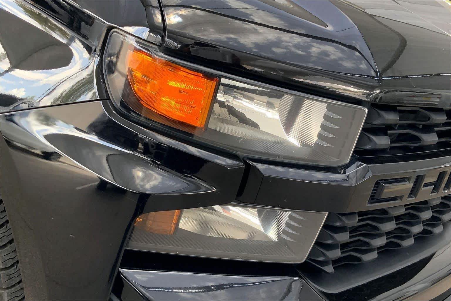 Used 2021 Black Chevrolet Custom image 27