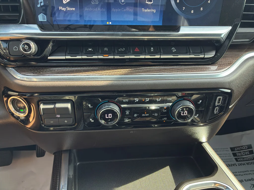 Used 2025 Summit White Chevrolet LT Trail Boss image 27