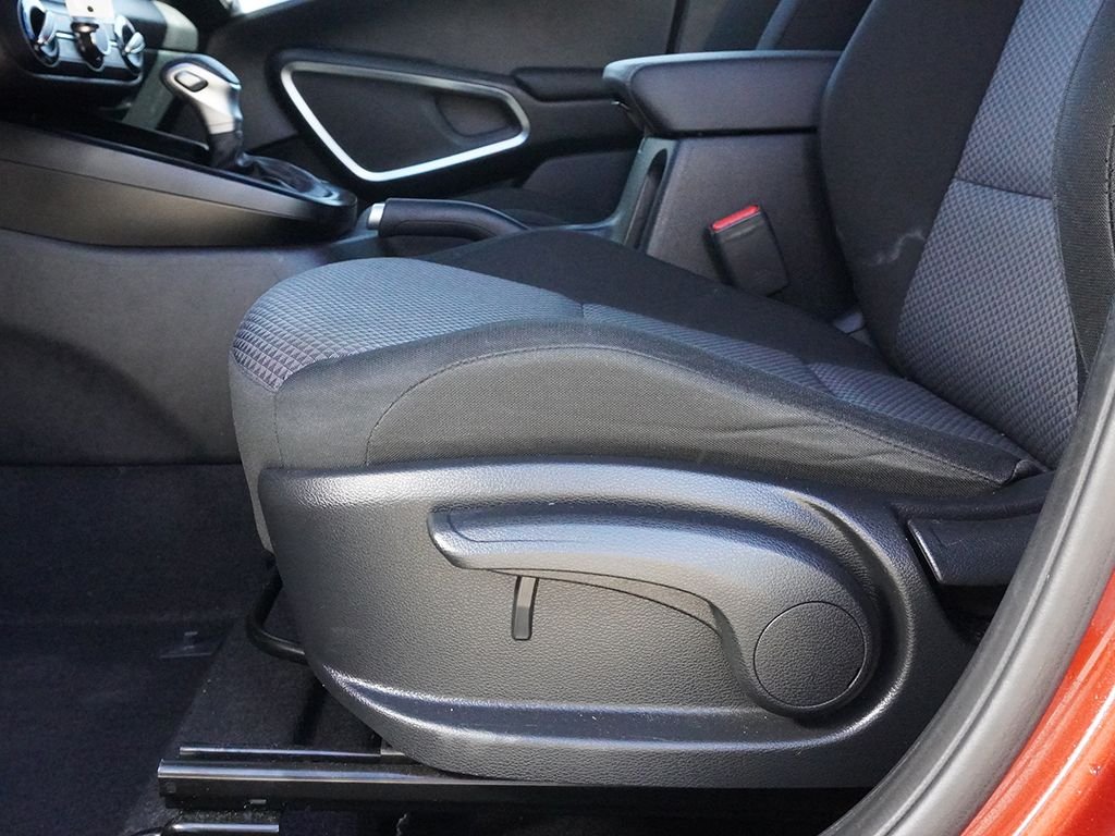 2025 Kia Soul LX - Photo 25