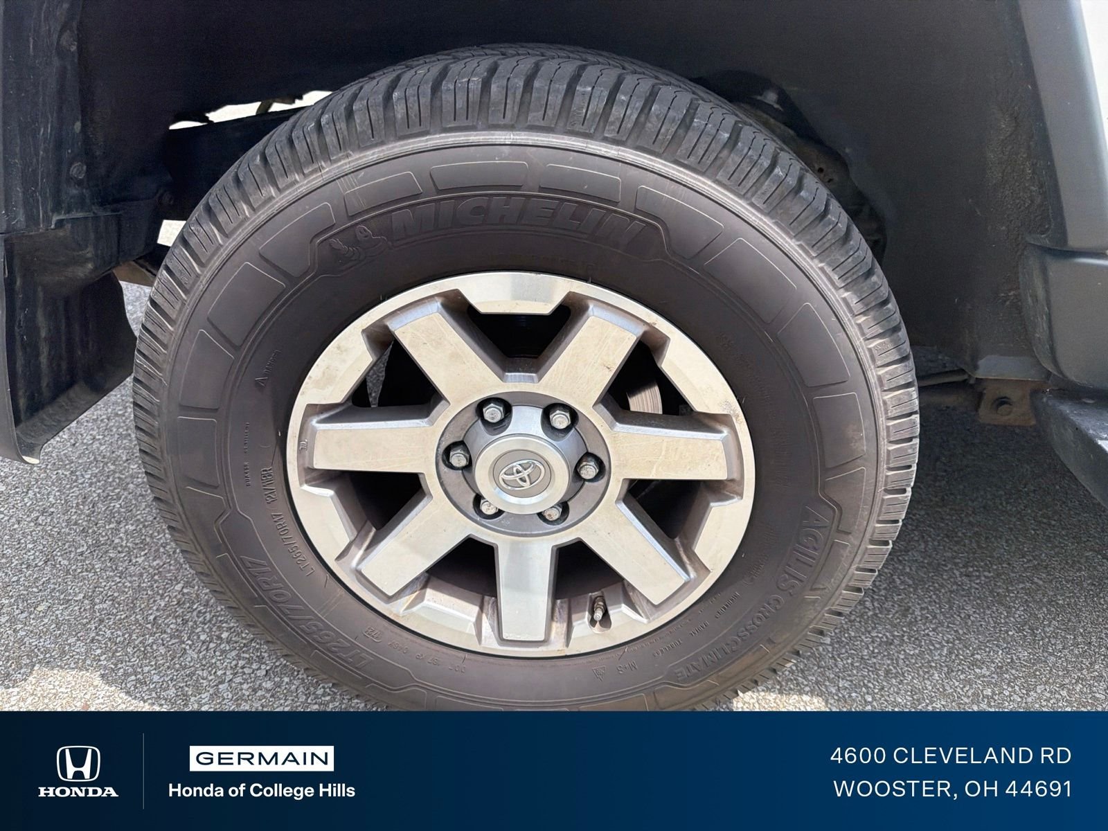 Used 2014 Iceberg Toyota Base image 5
