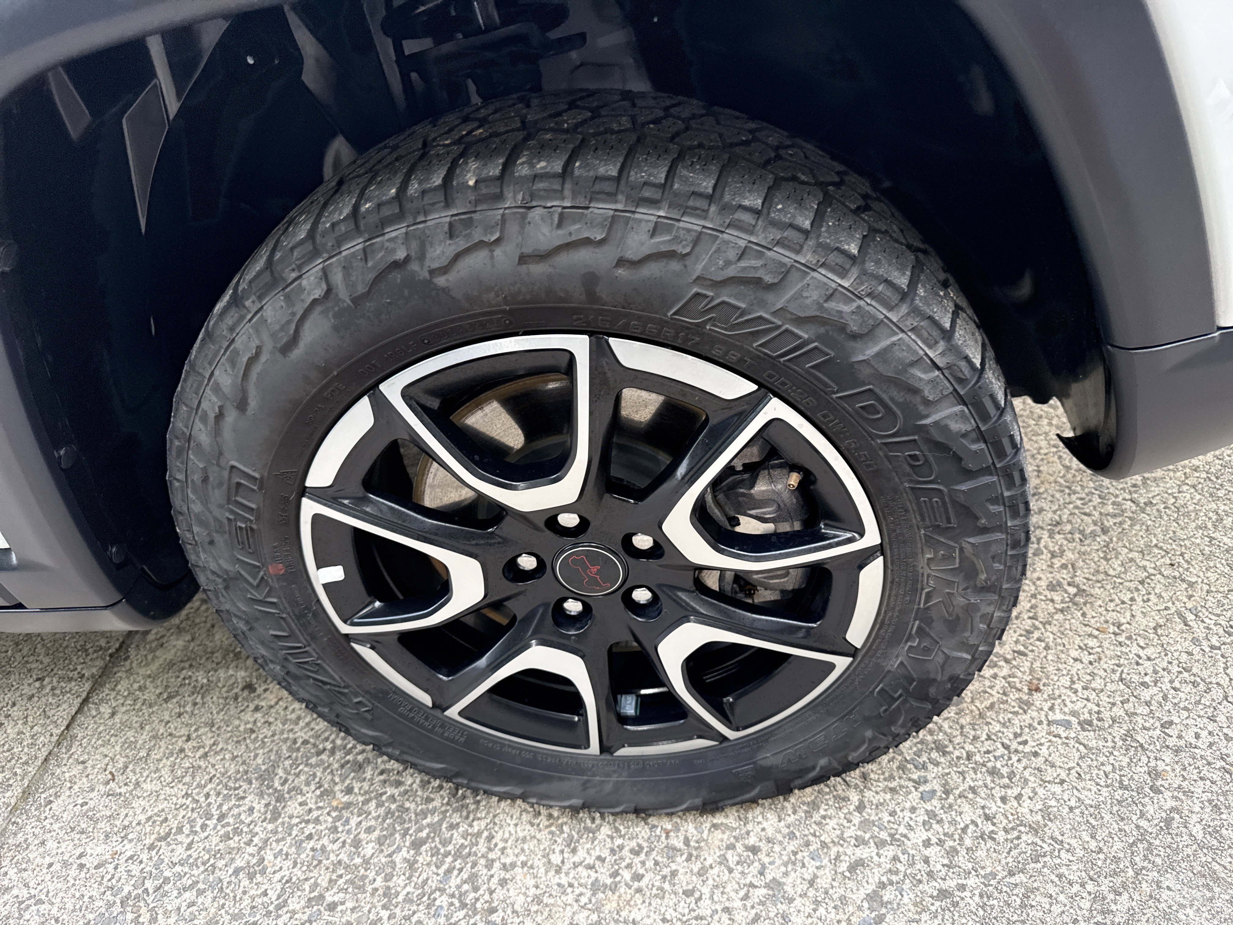 Used 2025 Bright White Clearcoat Jeep Trailhawk image 12