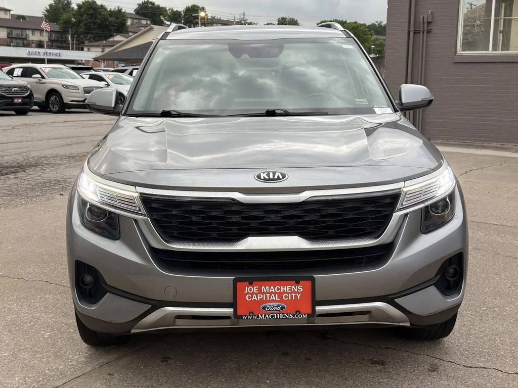 Used 2021 Gray Kia S image 10
