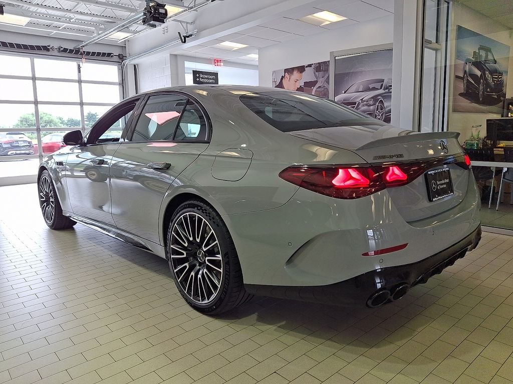 New 2026 MANUFAKTUR Alpine Grey Mercedes-Benz E 53 AMG® image 3