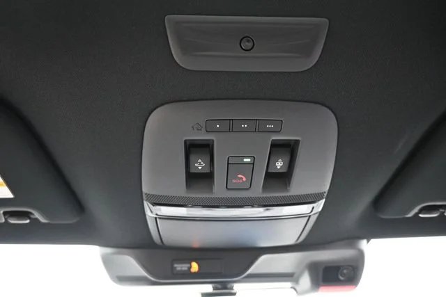 New 2026 Black Nissan Platinum image 29