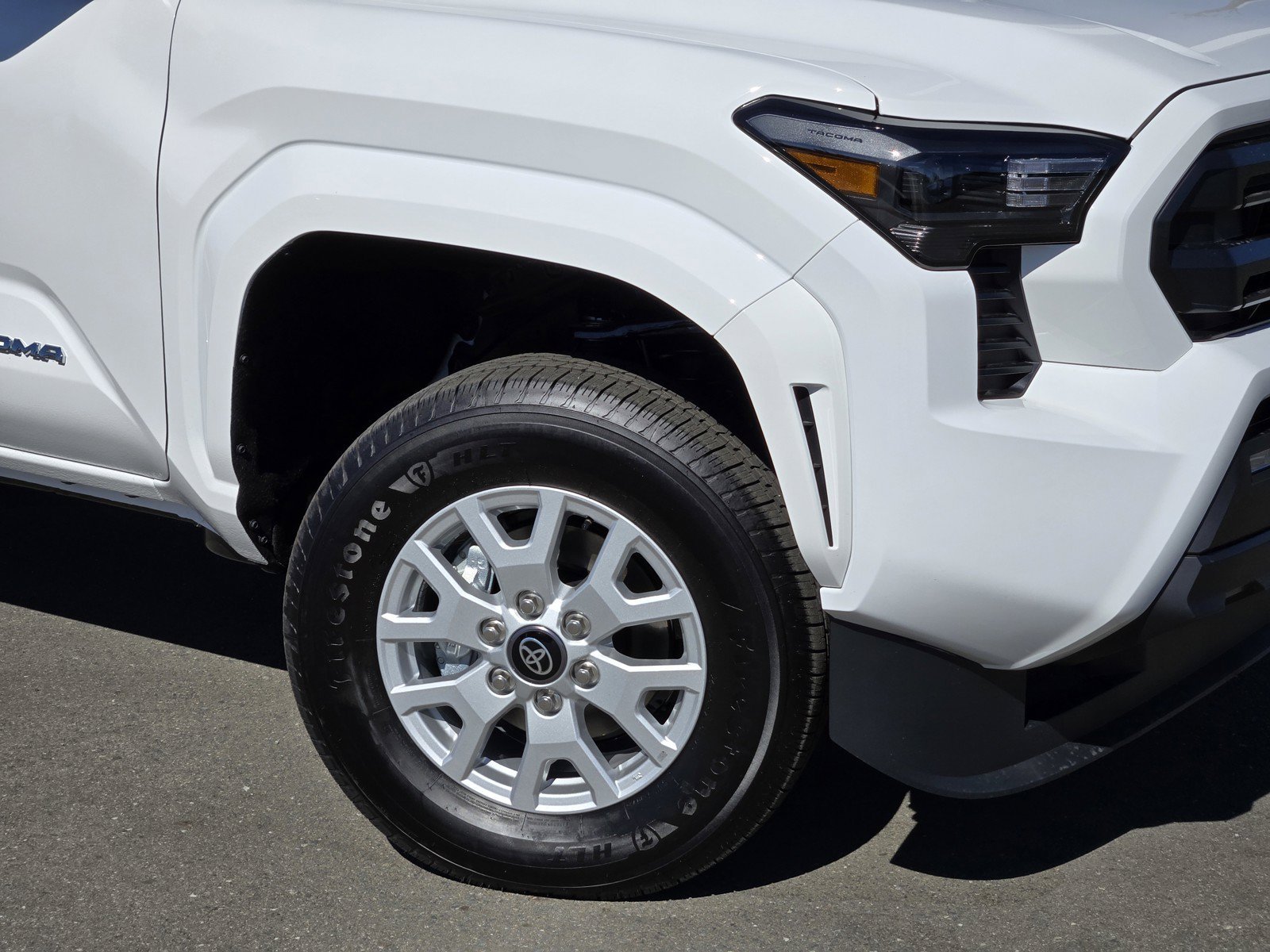 New 2026 Ice Cap Toyota  SR5 image 5