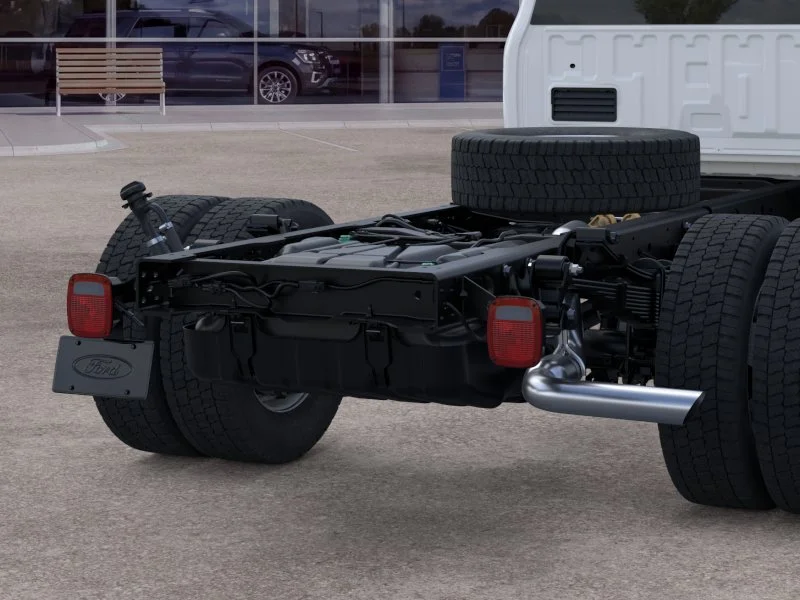 New 2026 Oxford White Ford F-550® XL image 21
