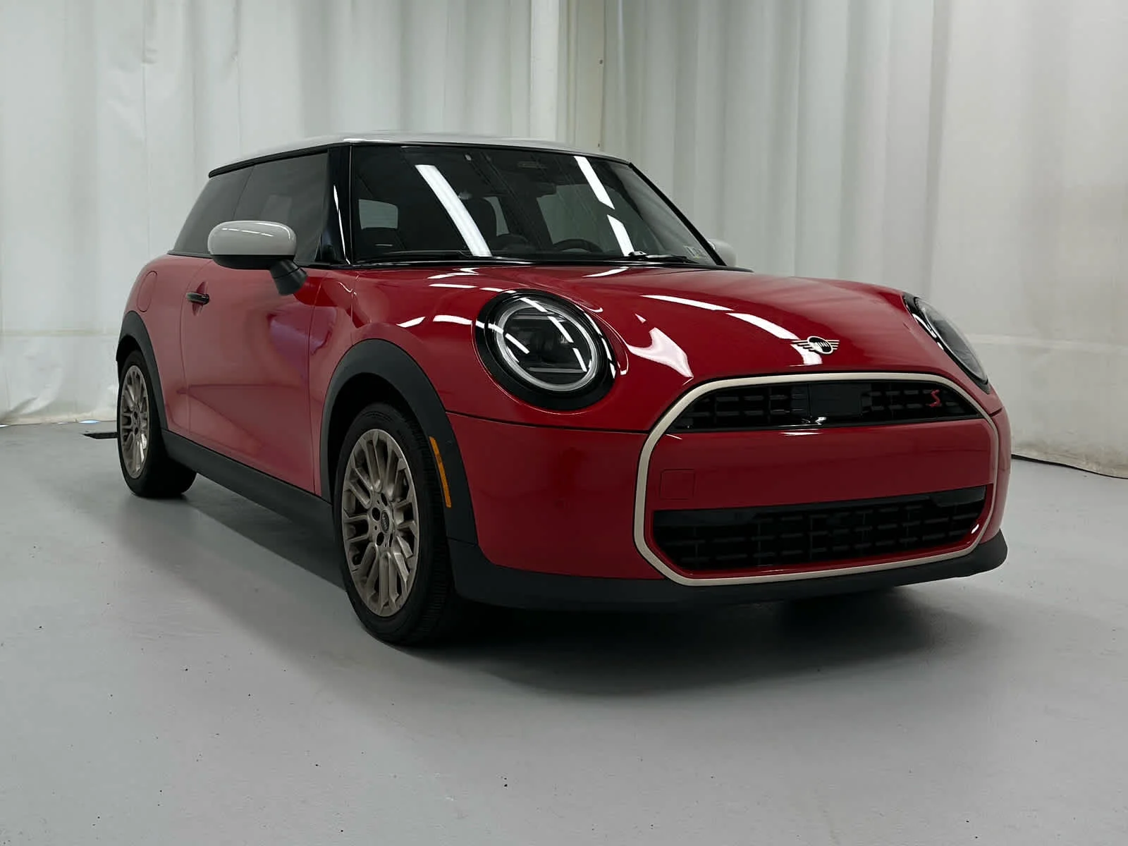 2026 MINI Hardtop Cooper S Signature's photo