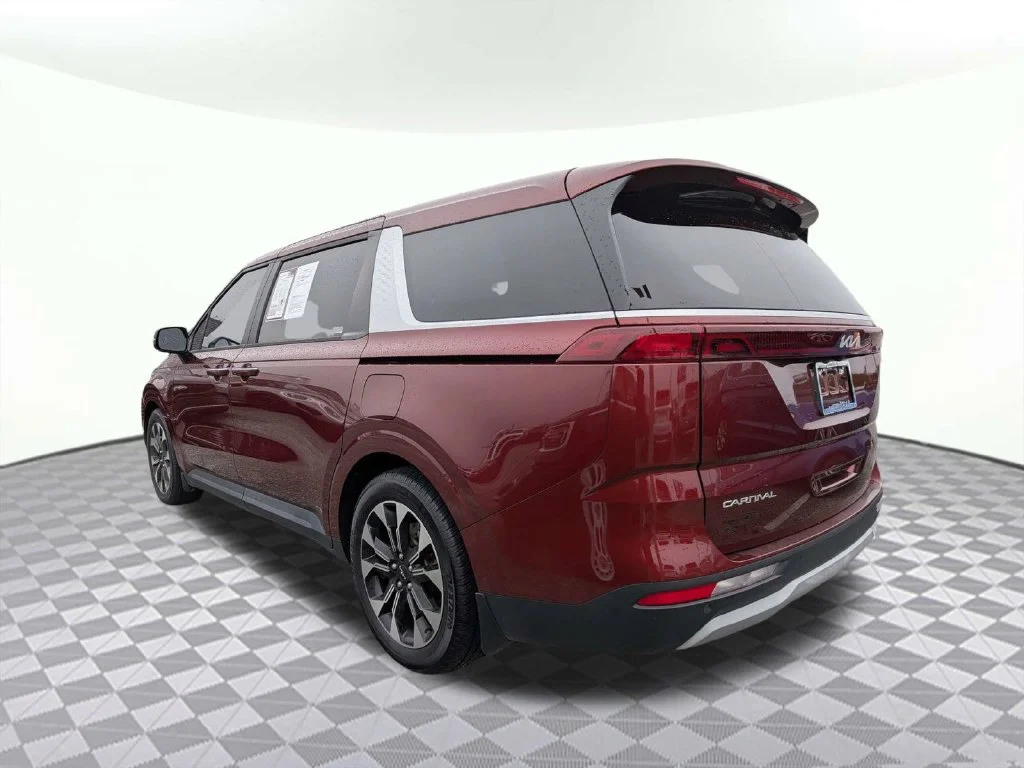 Used 2024 Red Kia EX image 5