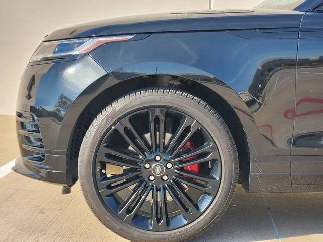 Certified Used 2025 Black Land Rover Dynamic SE image 9