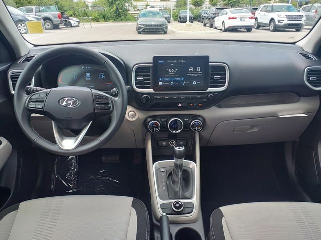 Certified Used 2025 Lunar Hyundai SEL image 12