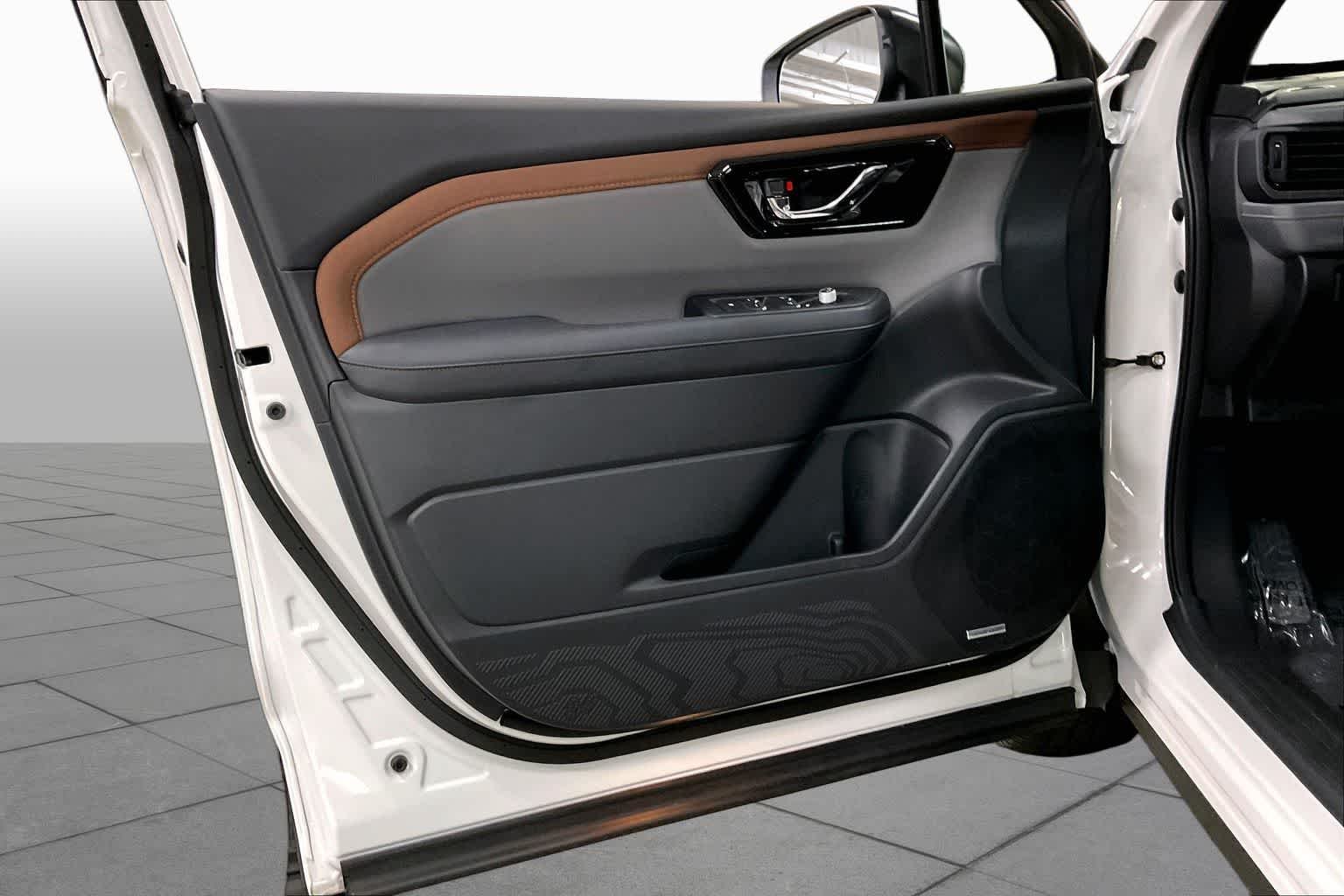 Used 2026 Crystal White Pearl Subaru Sport image 22