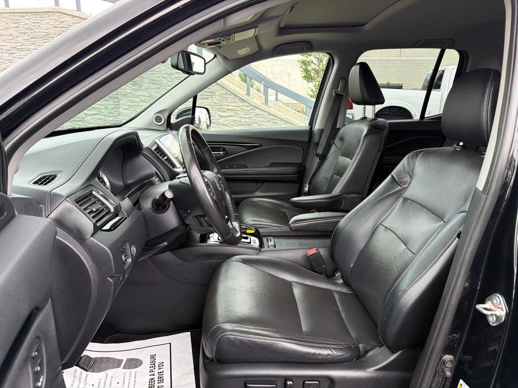 Used 2018 Black Honda RTL-E image 10