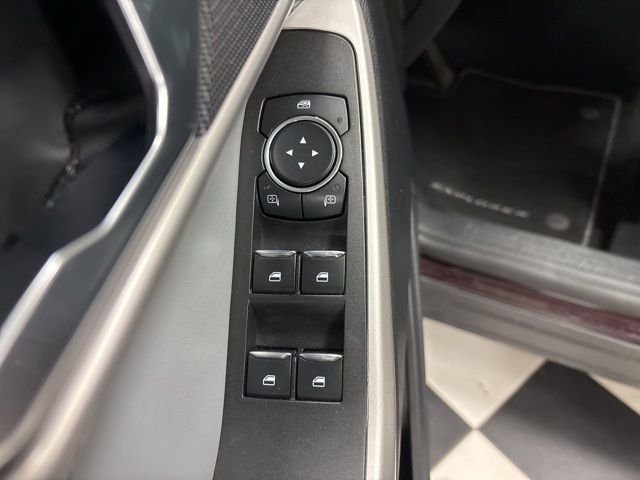 Used 2023 Red Ford XLT image 11