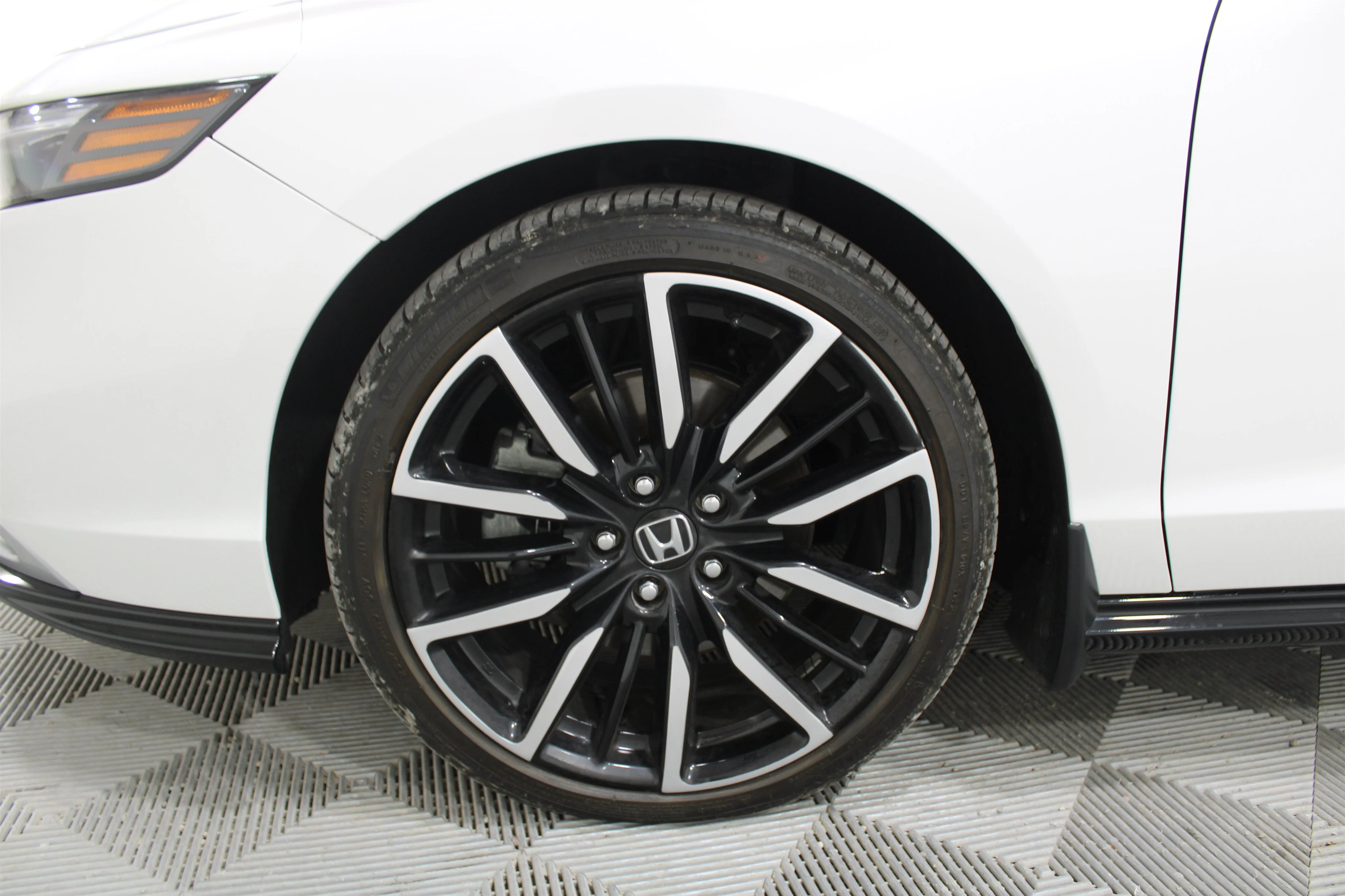 2023 Honda Accord Hybrid Touring - Photo 33