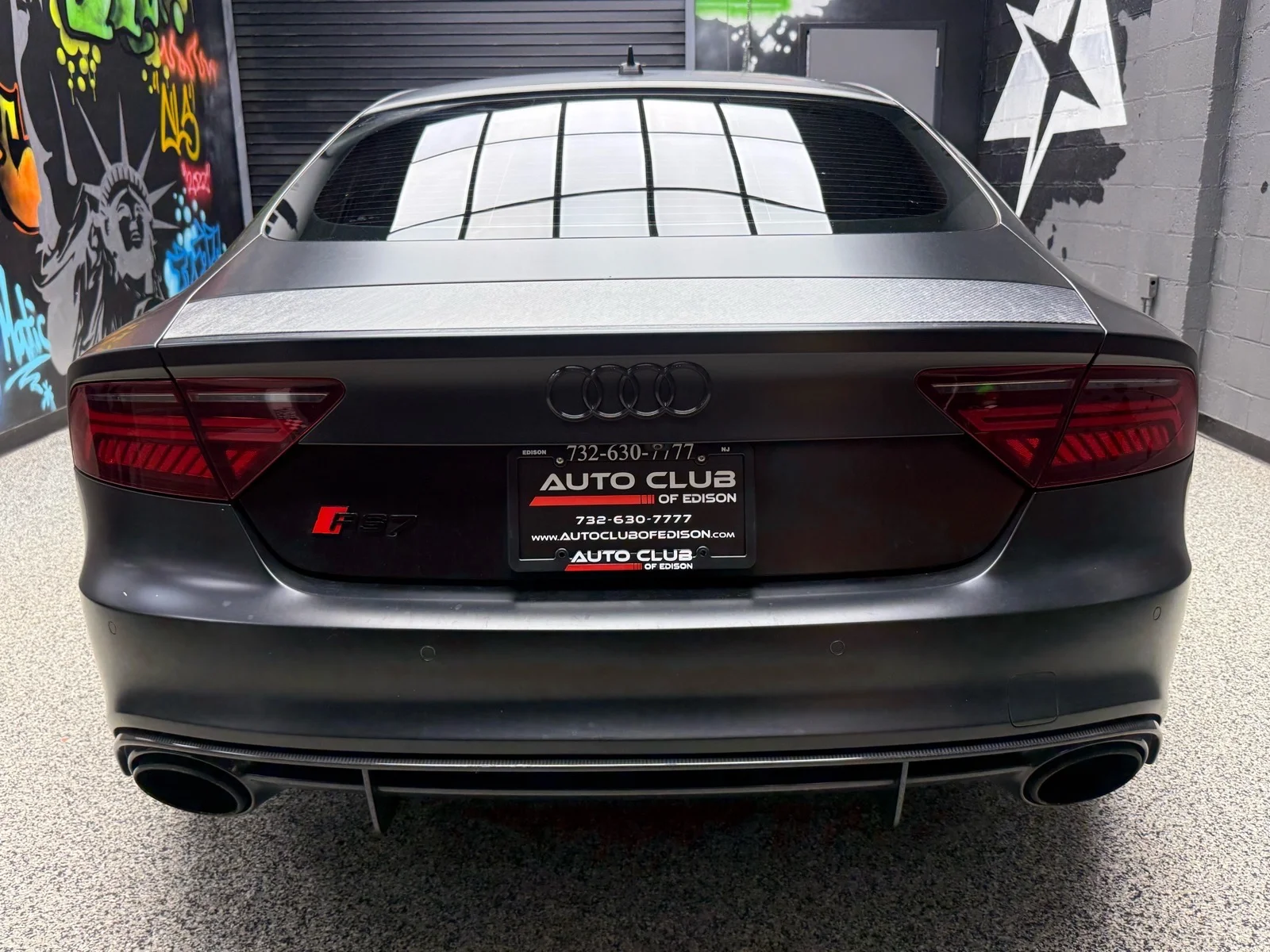 Used 2018 Black Audi 4.0T quattro performance image 5