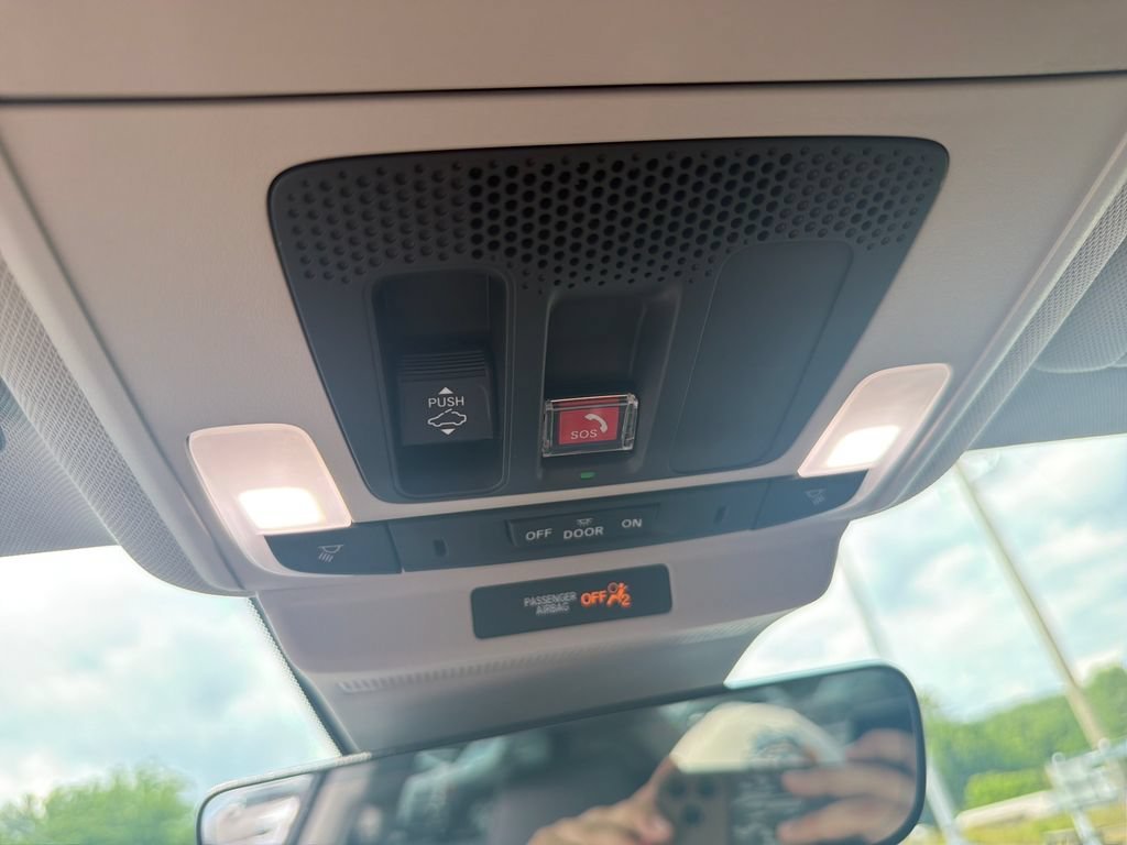 2023 Honda Accord Hybrid Touring - Photo 33