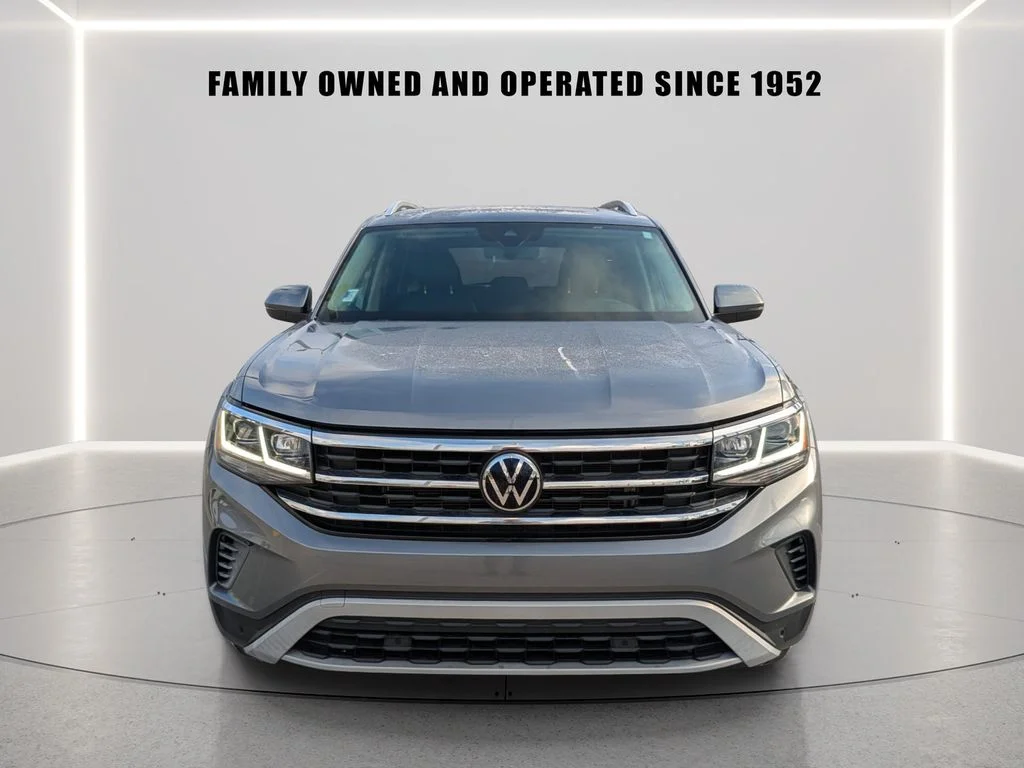 Used 2023 Gray Volkswagen SEL image 7