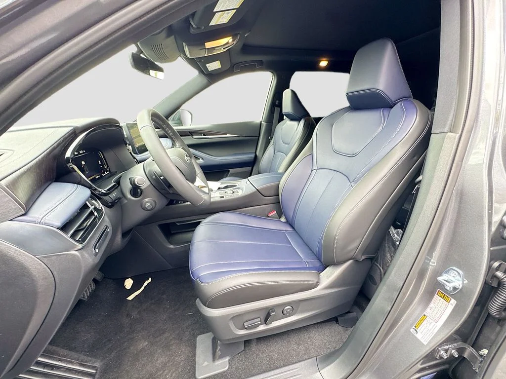 Certified Used 2026 Gray INFINITI SPORT image 23