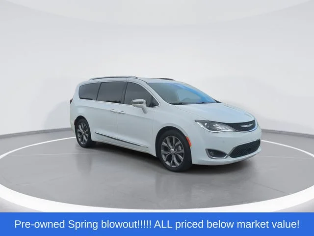Used 2020 White Chrysler Limited image 2