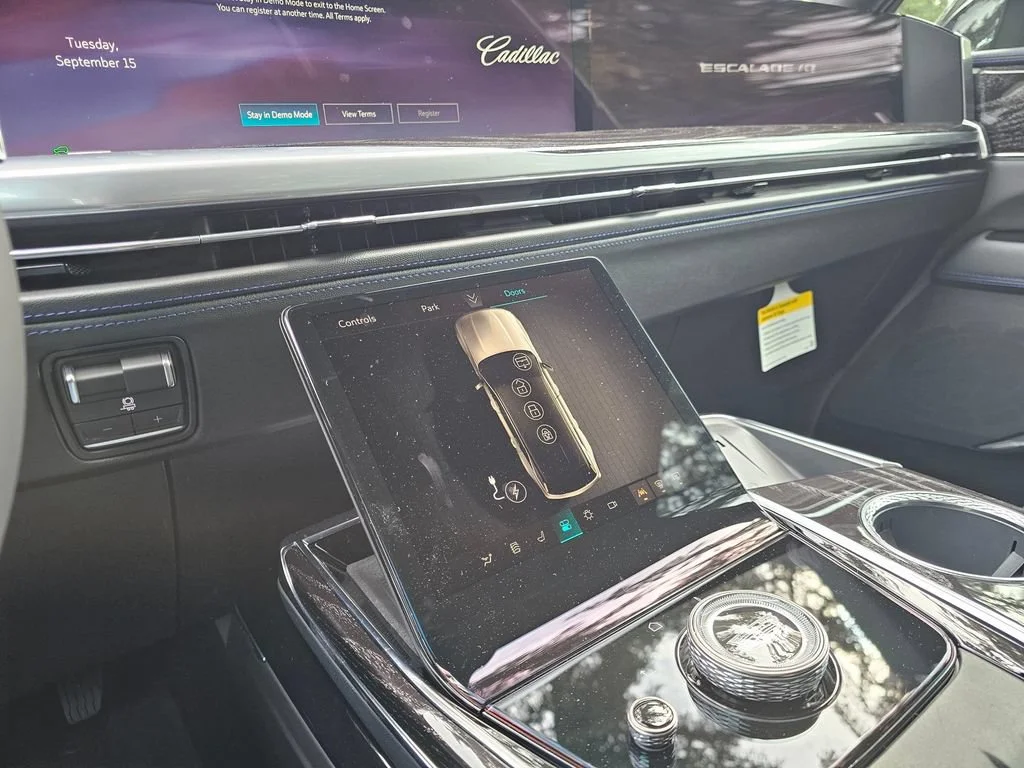 2026 Cadillac Escalade IQ Luxury - Photo 27