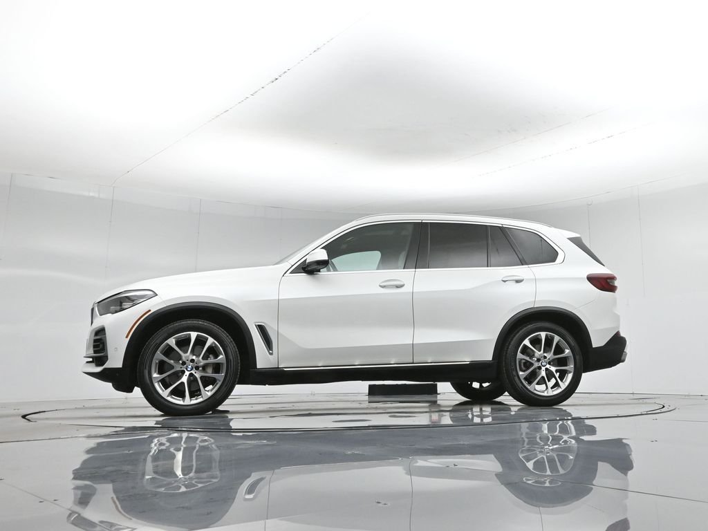 Certified Used 2023 White BMW sDrive40i image 8
