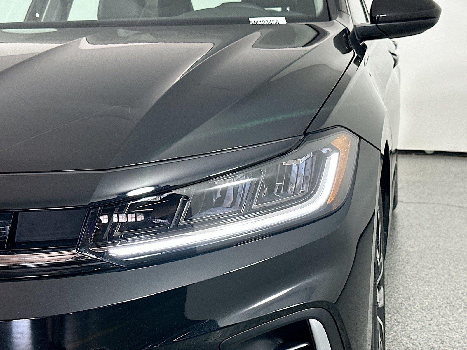 2025 Volkswagen Jetta SE - Photo 7