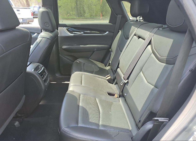Used 2023 Silver Cadillac Premium Luxury image 10