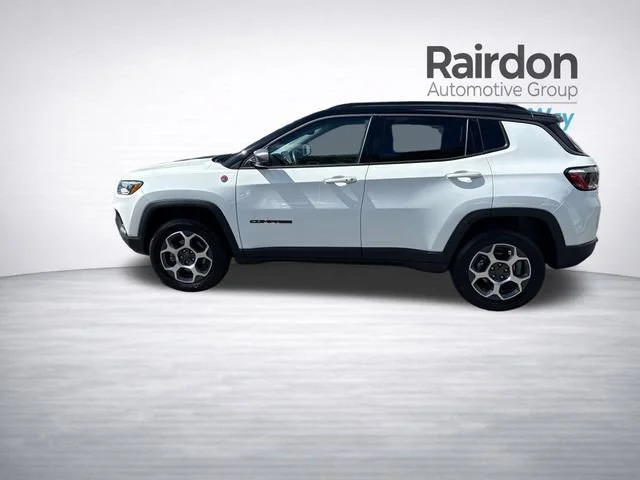 Used 2022 Bright White Clearcoat Jeep Trailhawk image 4