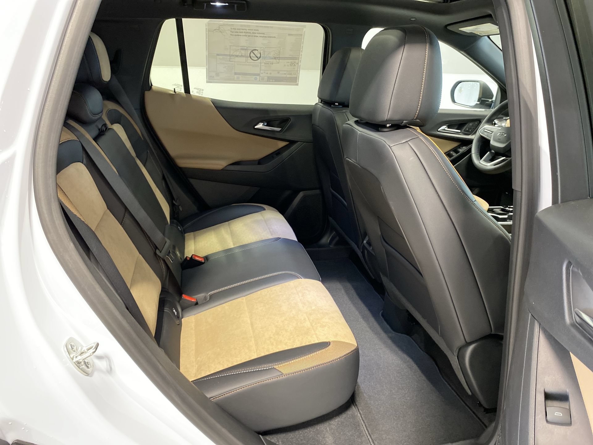 2027 Chevrolet Equinox ACTIV - Photo 28