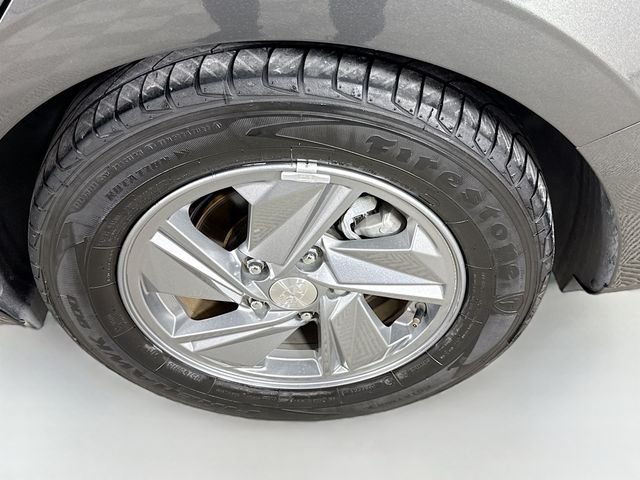 Used 2024 Gray Hyundai SE image 30